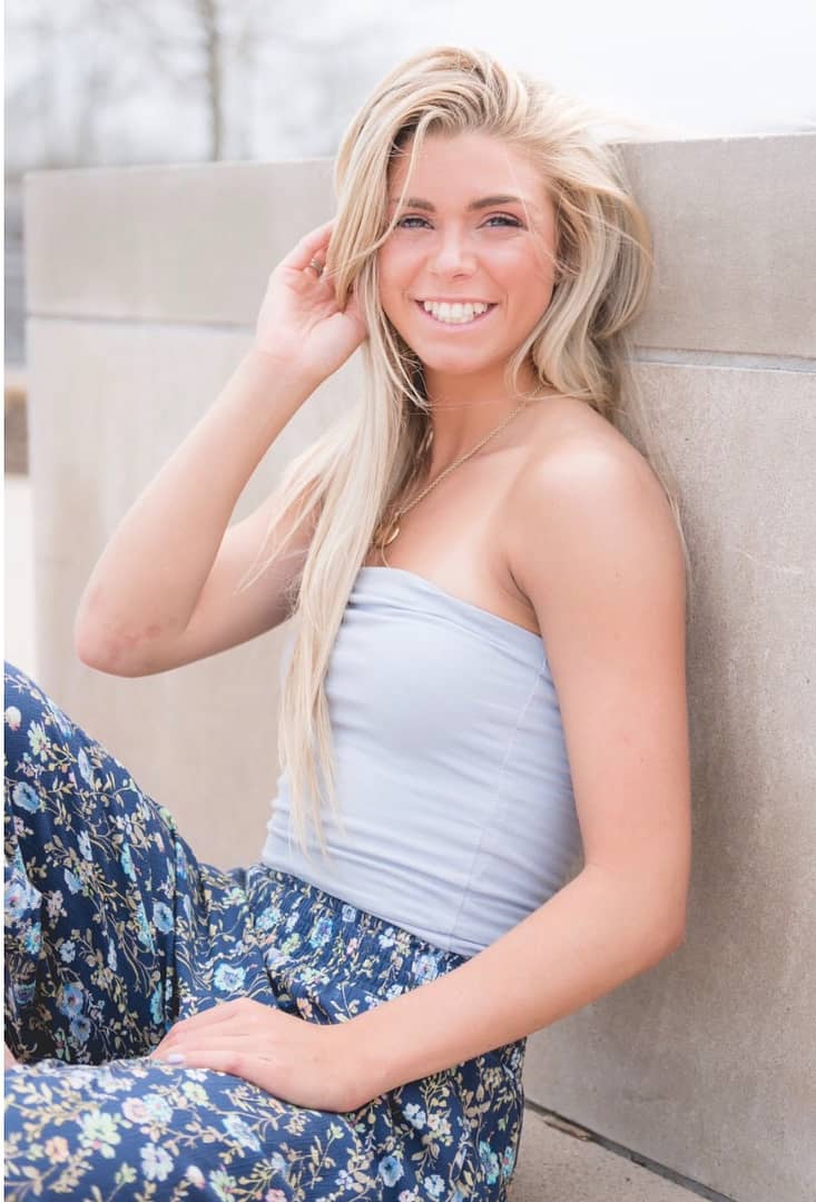 Lauren Tharp nude 10