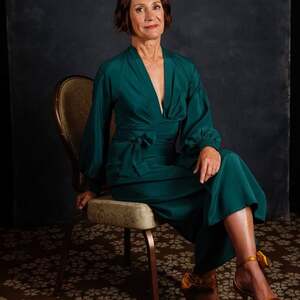 Laurie Metcalf nude 6
