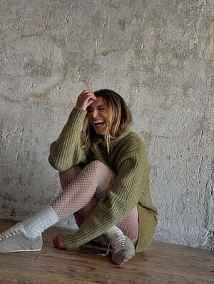 Laury Thilleman nude 10