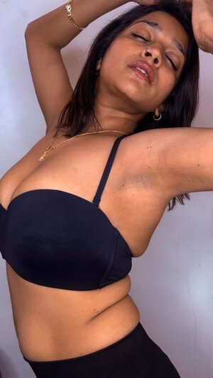 Lavanya Manickam nude 6