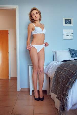 Lea Rose nude 12