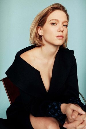 Lea Seydoux nude 11