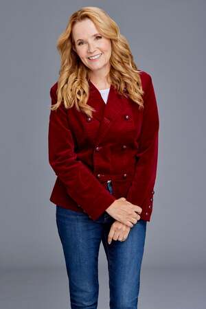 Lea Thompson nude 6