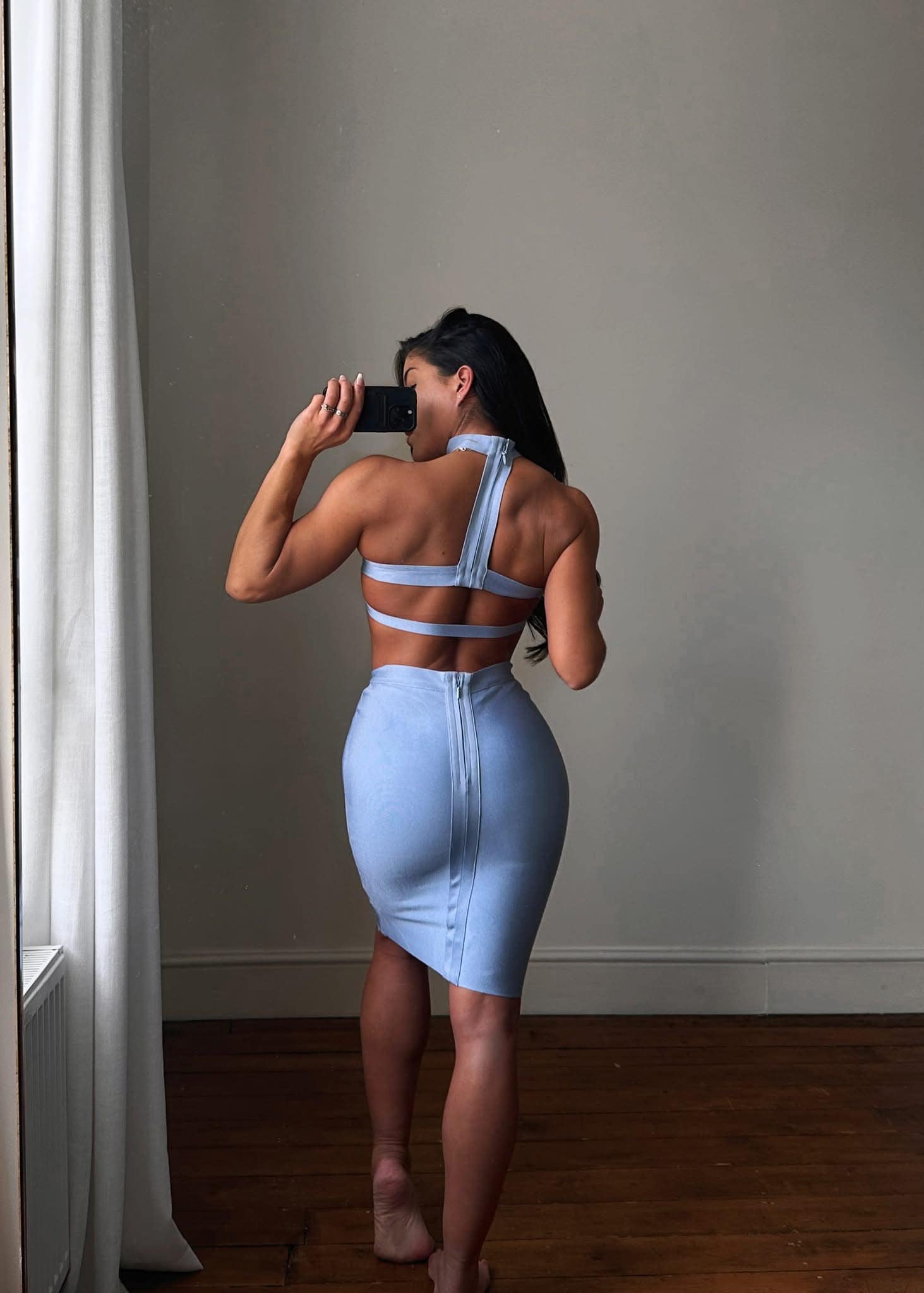 Leah Shutkever nude 7