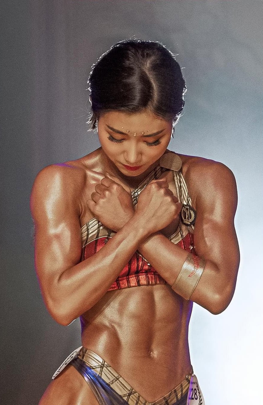 Lee Dami nude 5