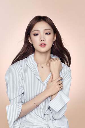 Lee Sung-Kyung nude 10