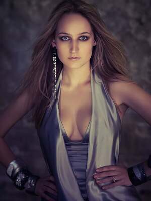 Leelee Sobieski nude 11
