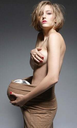 Leelee Sobieski nude 4