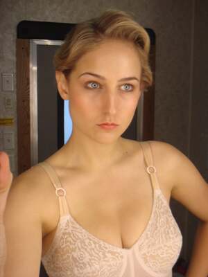 Leelee Sobieski nude 6