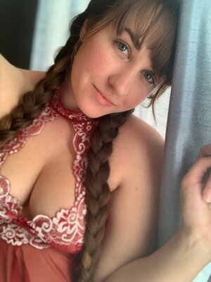 Leia Lovelyn nude 12