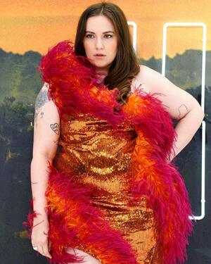 Lena Dunham nude 3