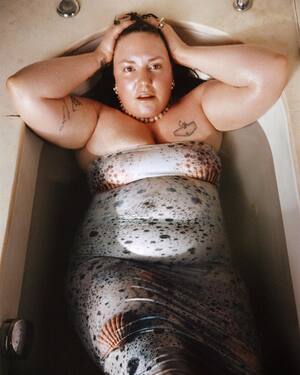 Lena Dunham nude 7