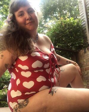 Lena Dunham nude 8