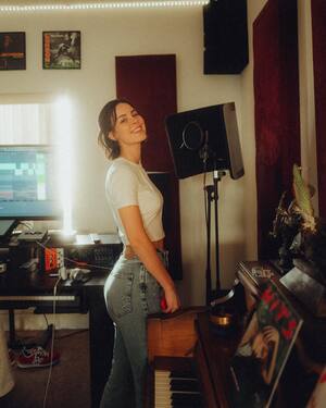 Lena Meyer-Landrut nude 10