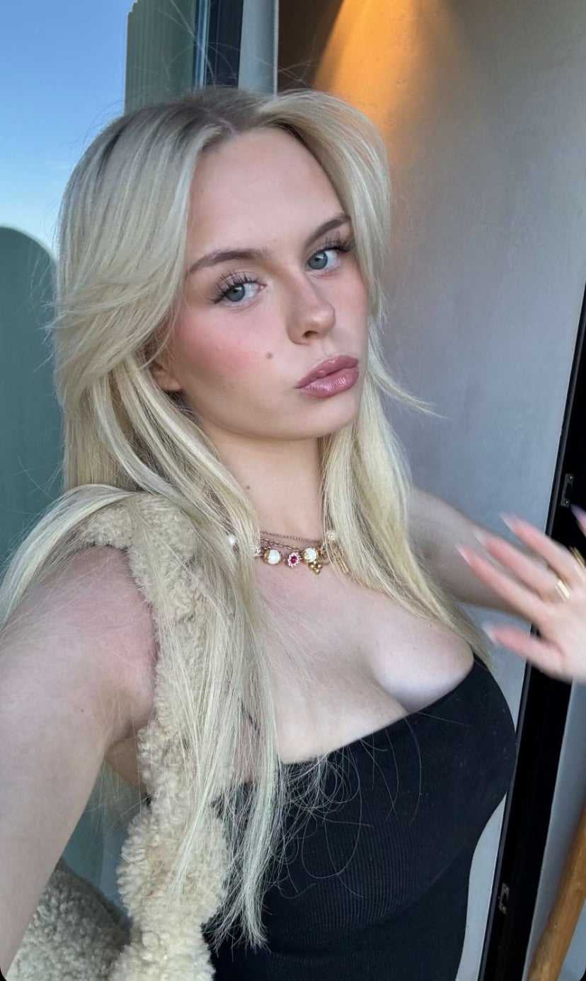 Leni Marie nude 5