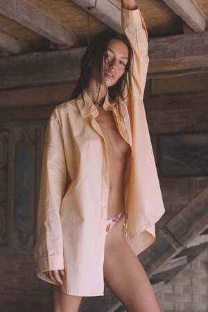 Lente Hugen nude 3