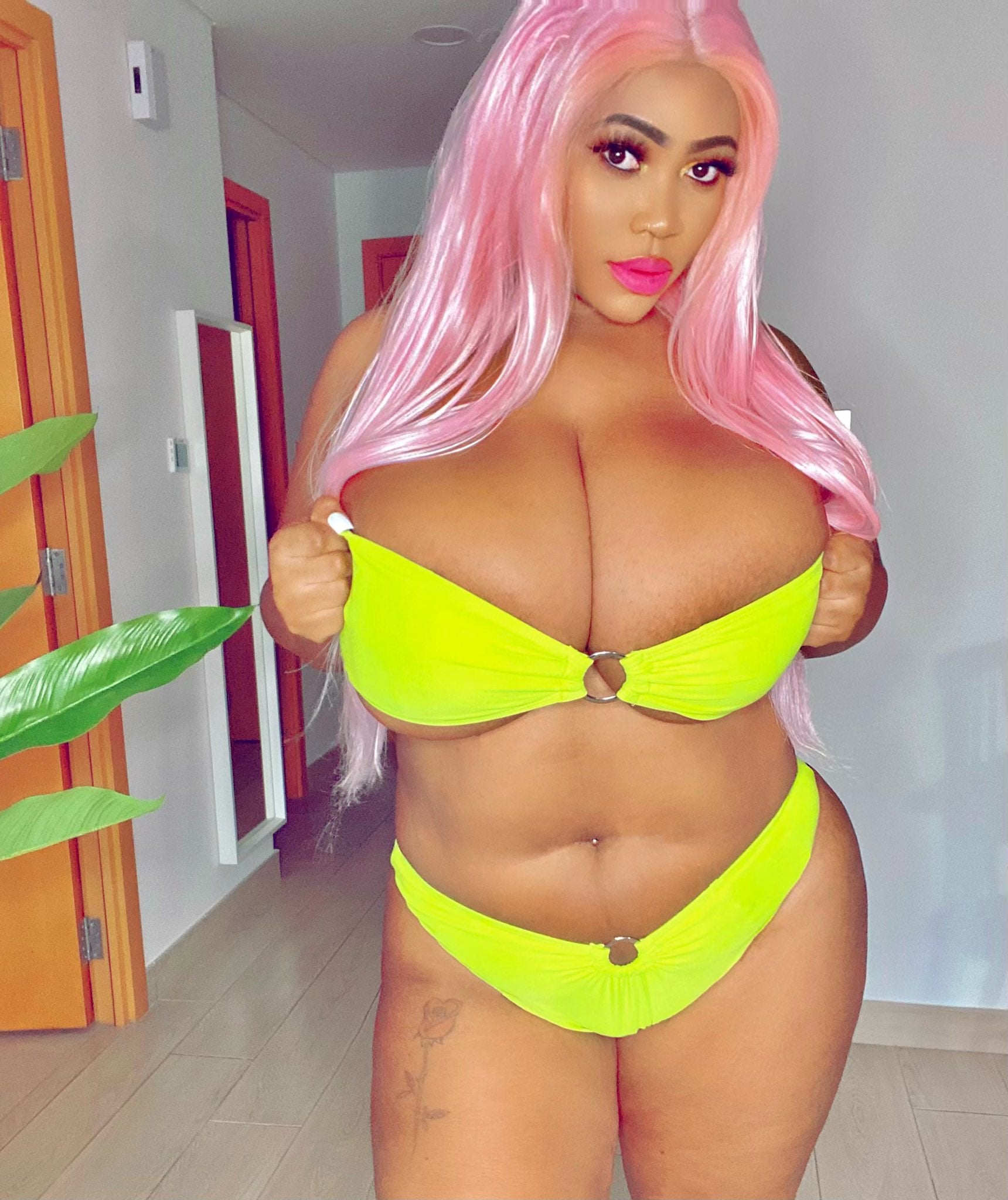 Lerin nude 12