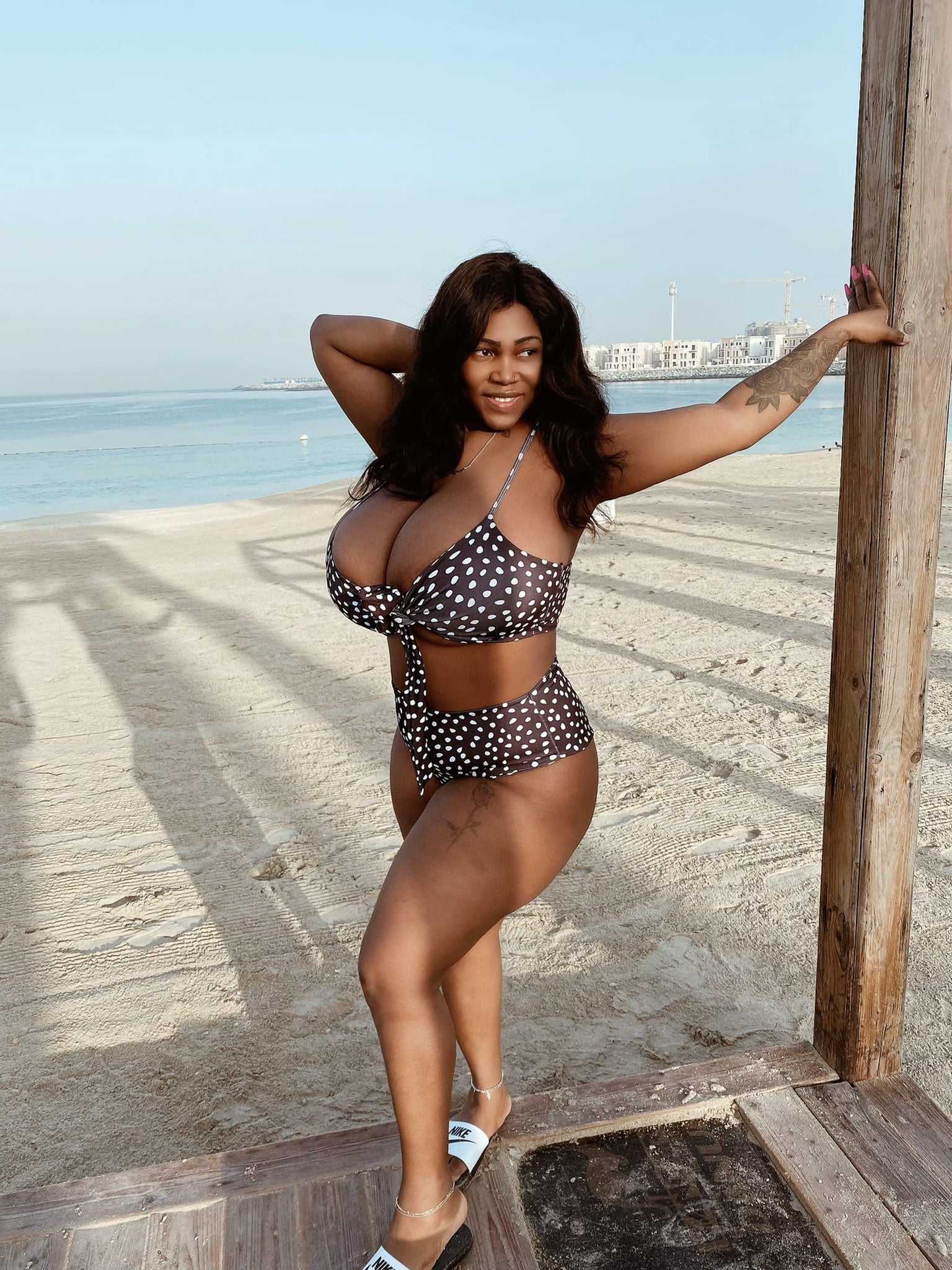 Lerin nude 3