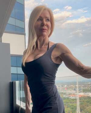 Lesley Maxwell nude 10