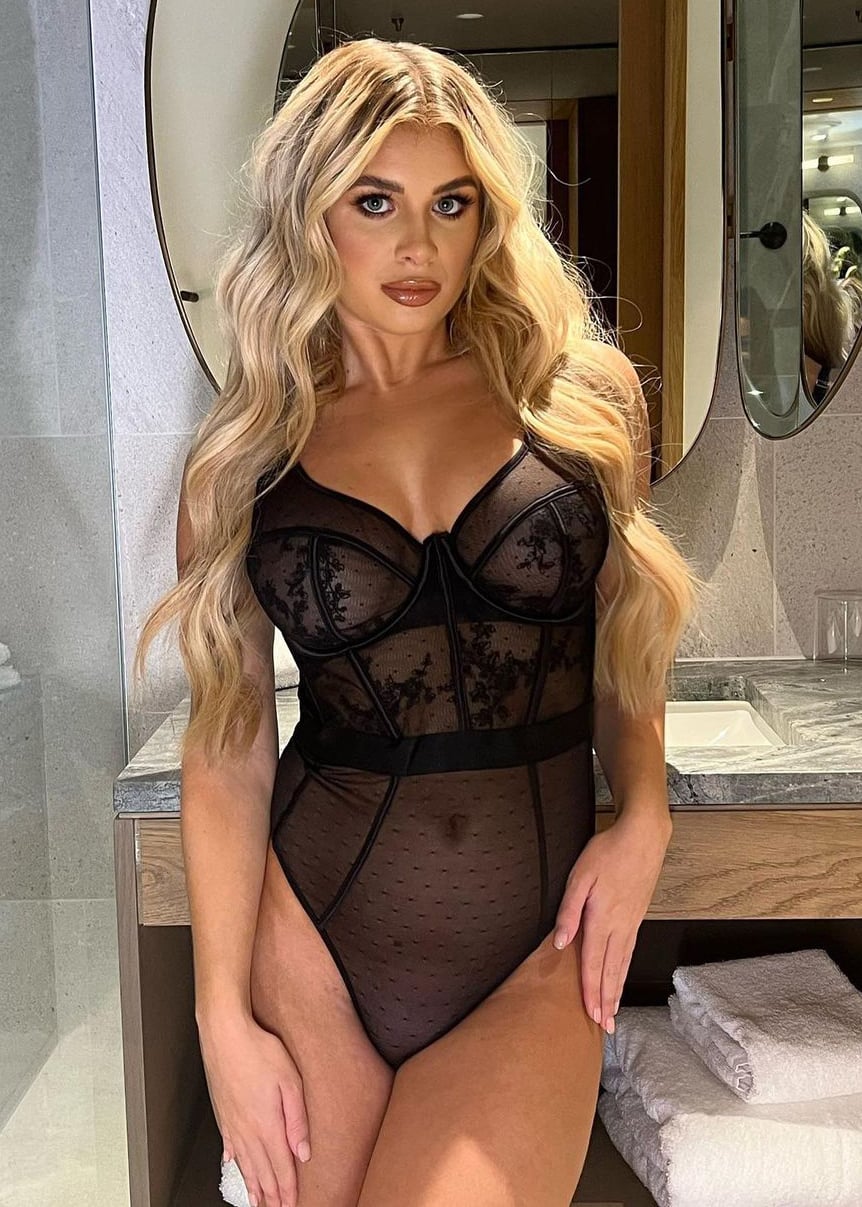 Liberty Poole nude 3