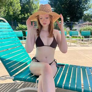 Life With MAK nude 9
