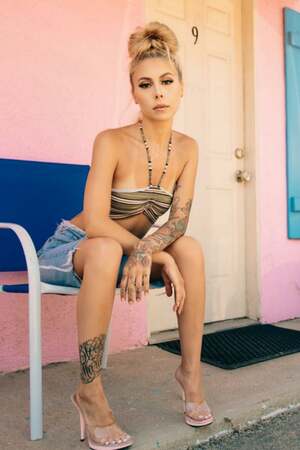 Lil Debbie nude 11