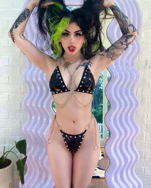 Lilbatz nude 3