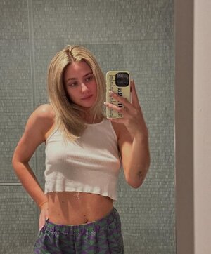 Lili Reinhart nude 12
