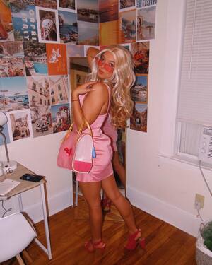 Liliana Florino nude 9