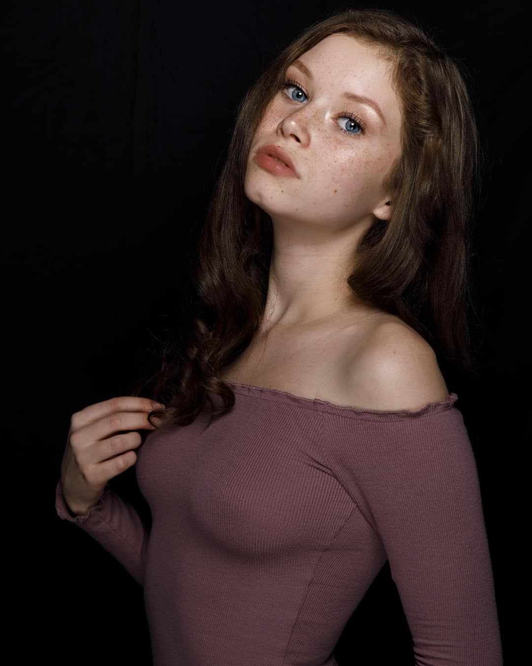 Lily-Ana Alexander nude 9