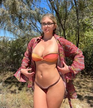 Lily Rose nude 4