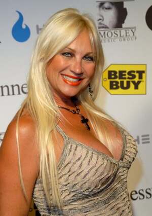 Linda Hogan nude 4