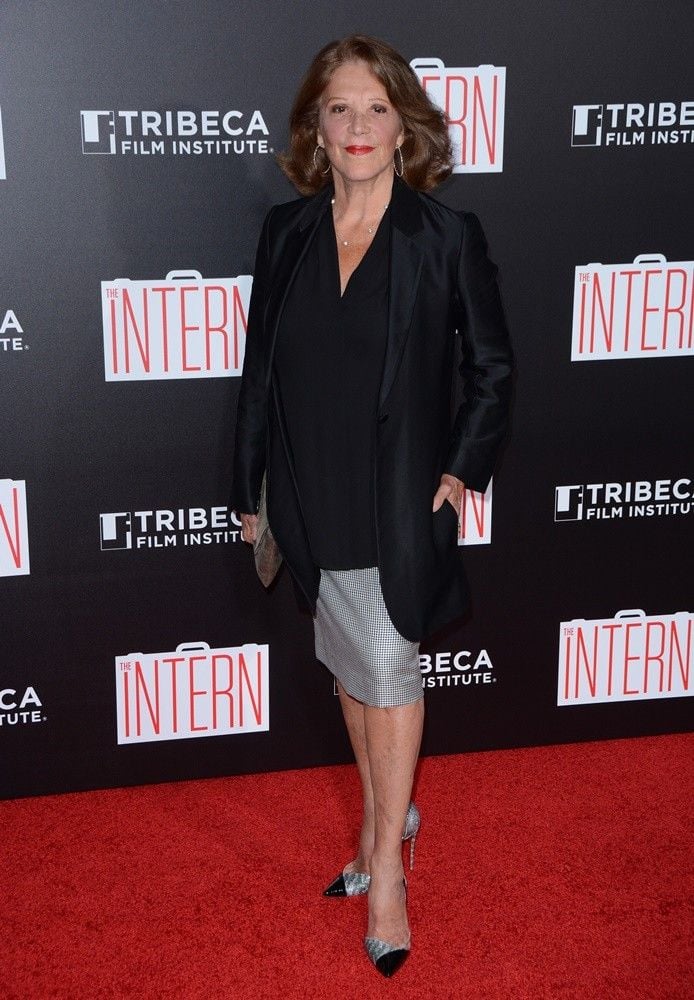 Linda Lavin nude 10