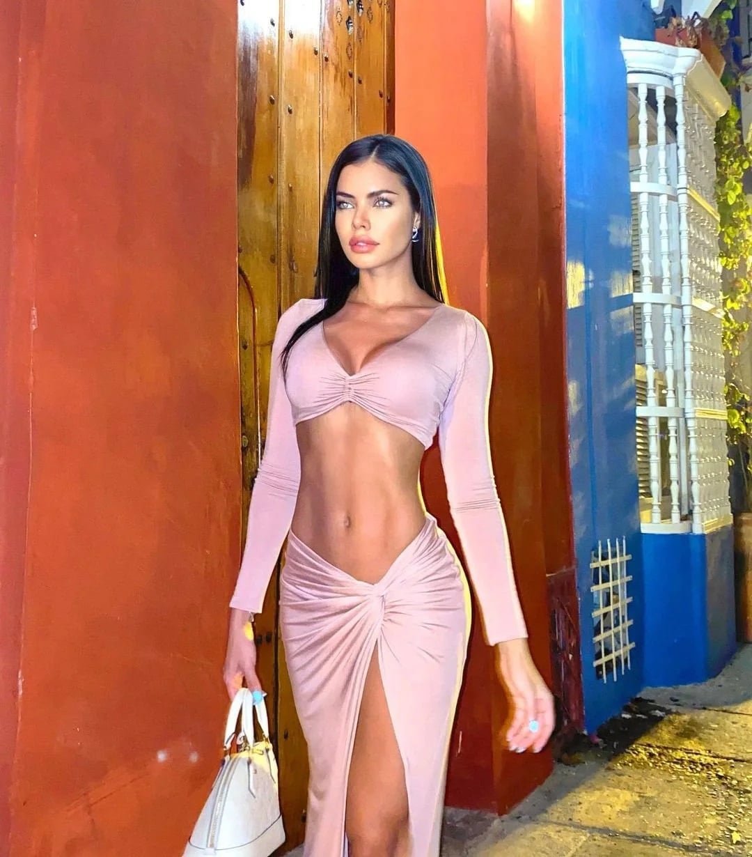 Linda Palacio nude 7