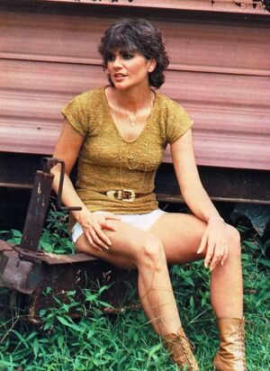 Linda Ronstadt nude 12