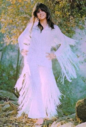 Linda Ronstadt nude 2