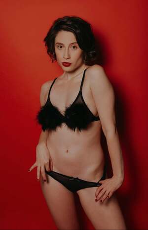 Lindsay Mullan nude 11