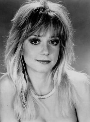 Linnea Quigley nude 6