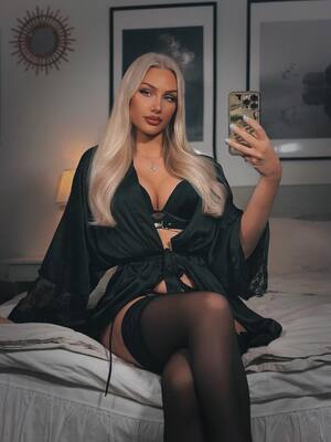 Linny Nova nude 12