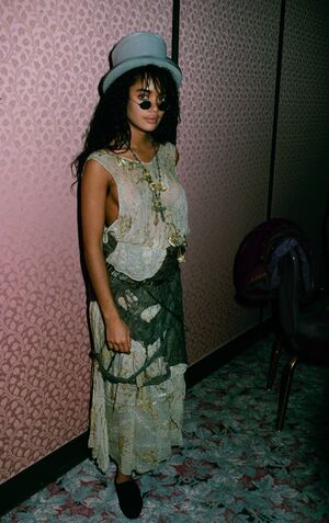 Lisa Bonet nude 9
