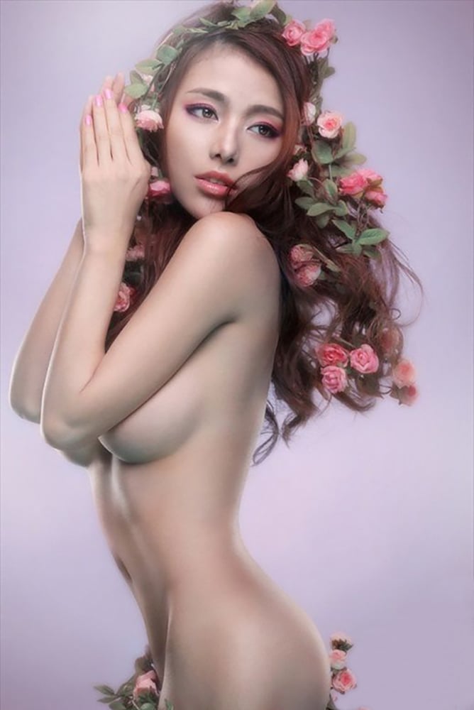 Lisa Li Sha Sha nude 8