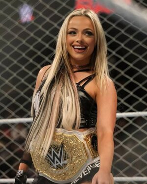 Liv Morgan nude 11