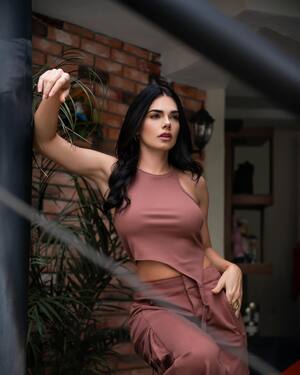 Livia Brito nude 6