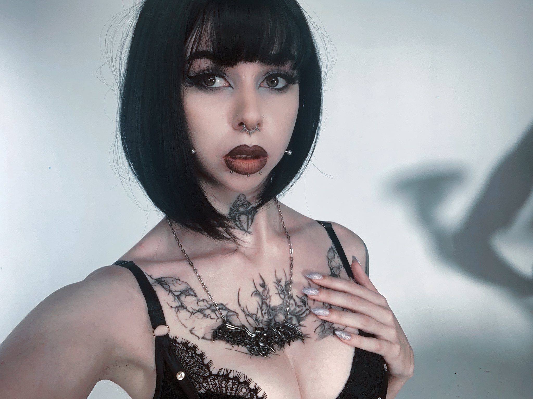 Livingskullz666 nude 8