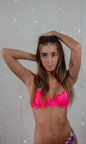 Livinia Roberts nude 5