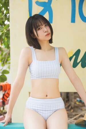 Liyuu nude 3