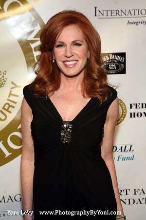 Liz Claman nude 11