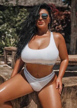 Liza Rati nude 5