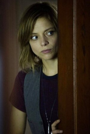 Lizzie Brochere nude 6