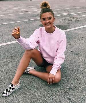 Lizzy Greene nude 7